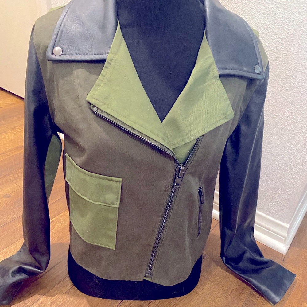 Wythe Army Green Jacket w Blk Leather Detail (M)
